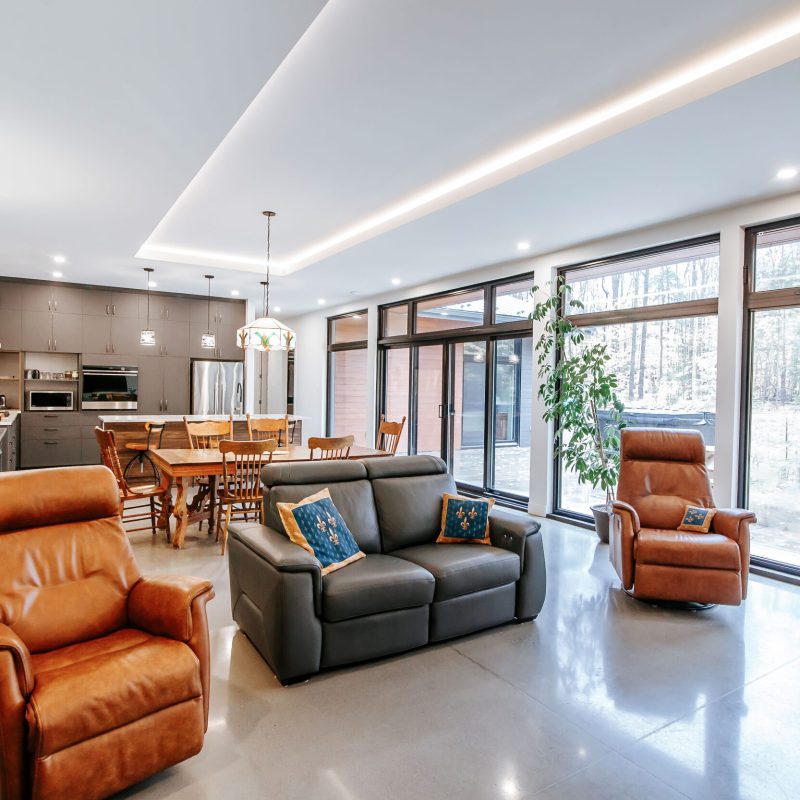 Ecoenergetique_Abri_1850_Desjardins_Salon_Web