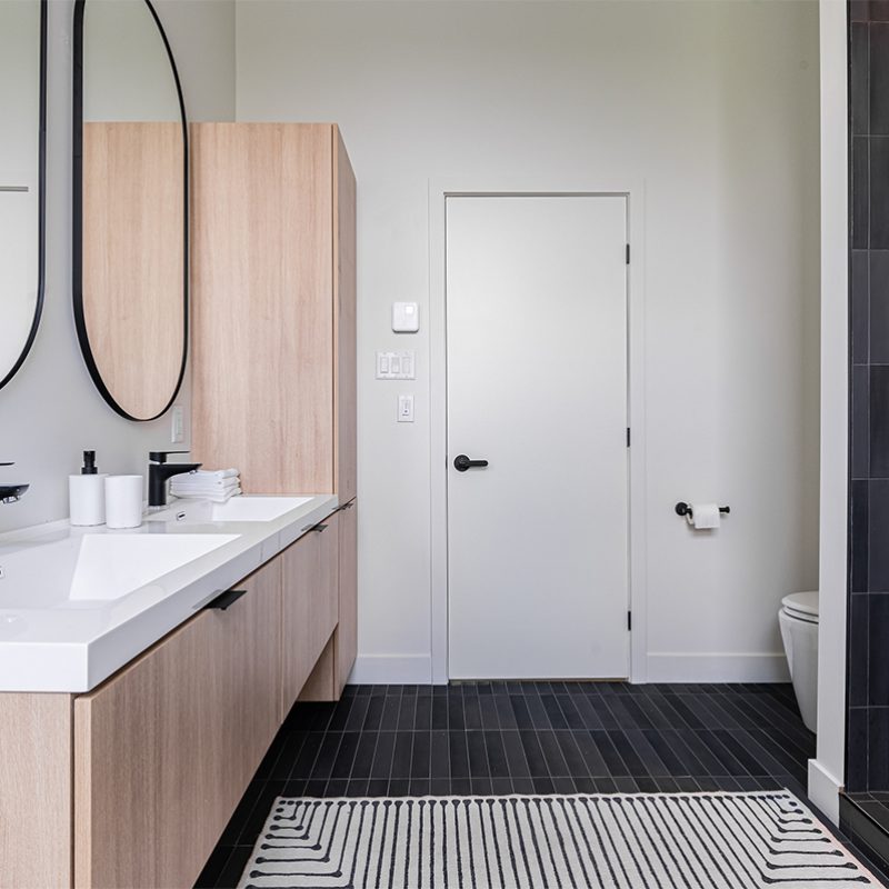 Variante Éco-Habitat S1600 - Salle de bain étage